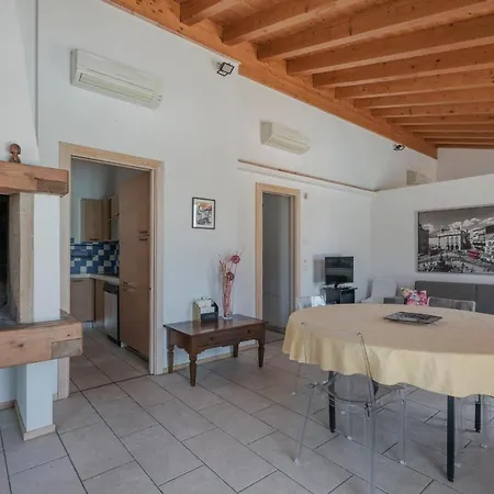 Apartmán La Casina - Con Giardino E Piscina *