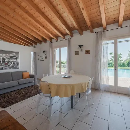 La Casina - Con Giardino E Piscina