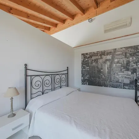 Apartmán La Casina - Con Giardino E Piscina *